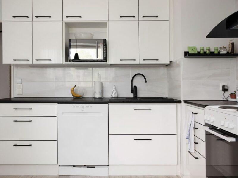 Modern white kitchen cabinet remodel in South Florida